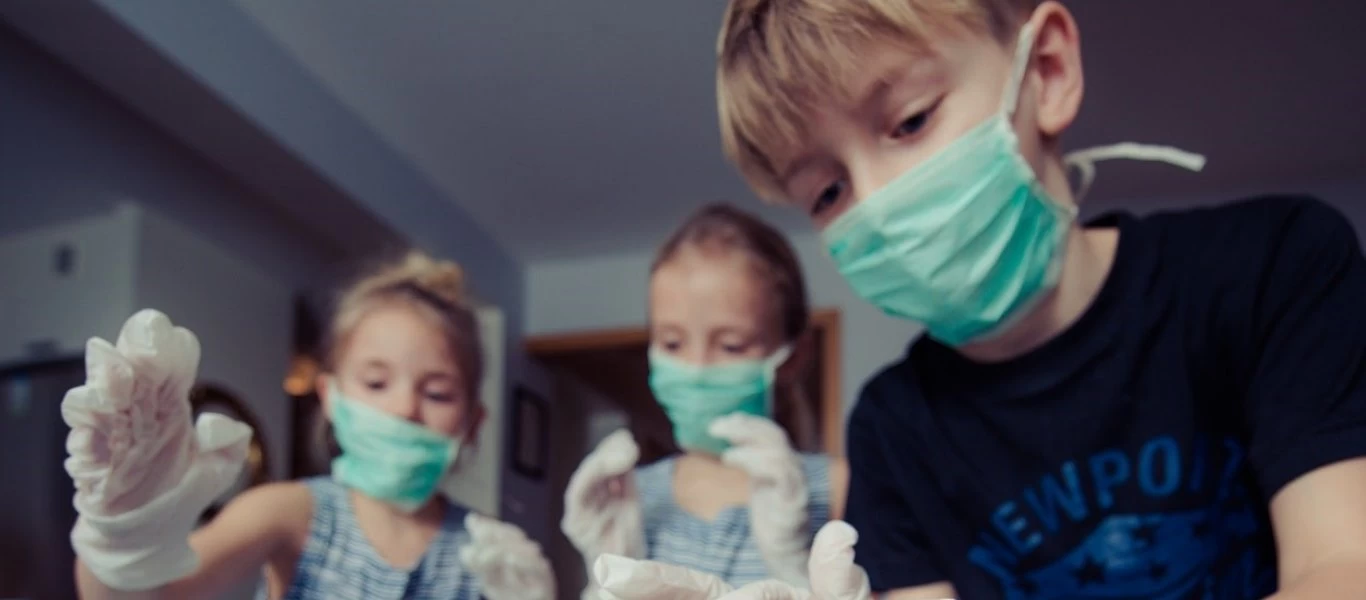 Πύρινος όλεθρος Κορινθίας και τοξικό νέφος: Οι μάσκες δεν μας προστατεύουν από το εισρόφηση σωματιδίων